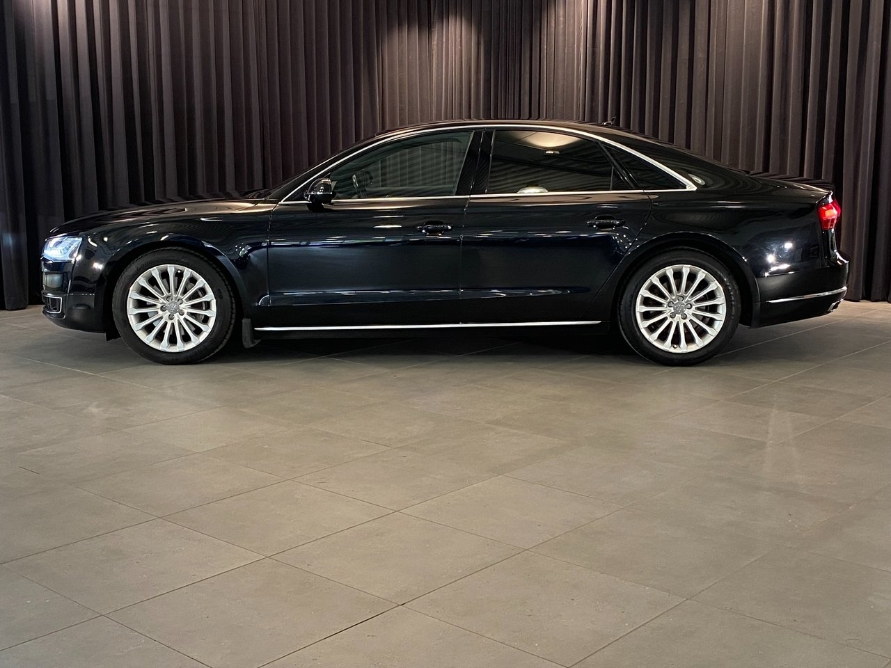 Audi A8 2016, photo 3/10