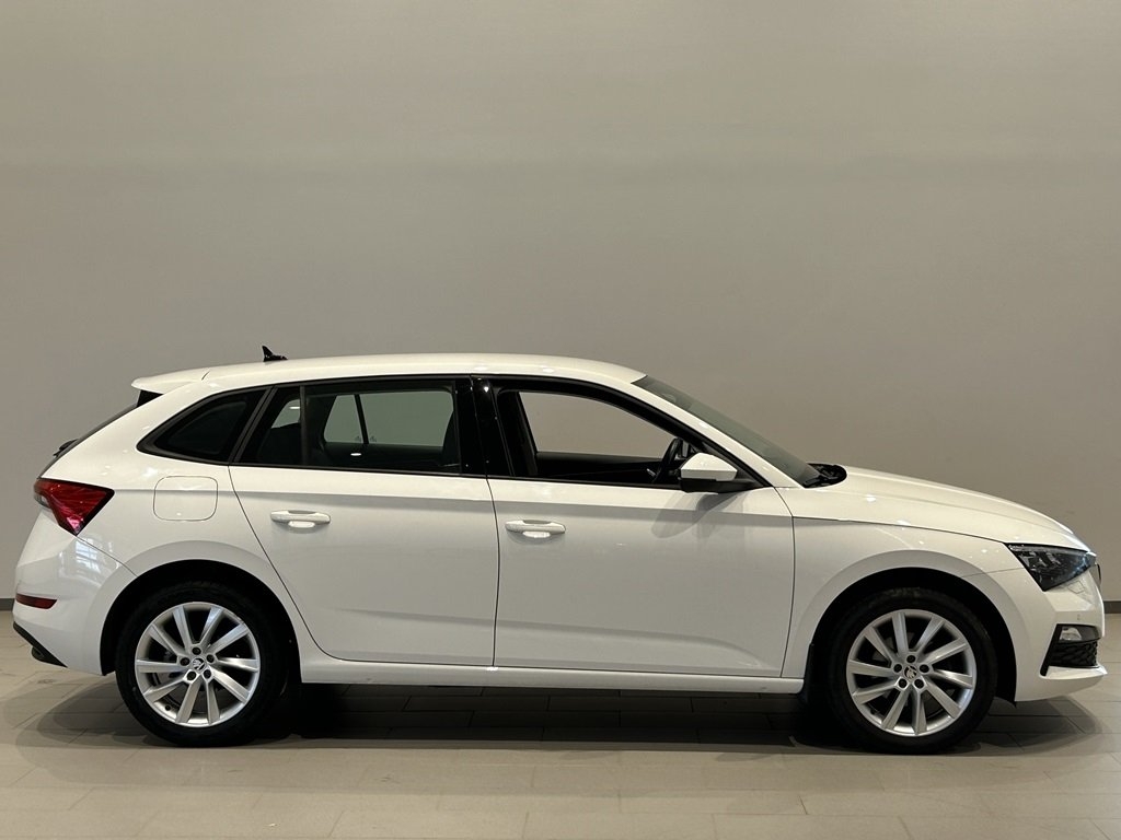 Skoda Scala STYLE 1,0 TSI 110hk Sensorer 2023, bild 4/19