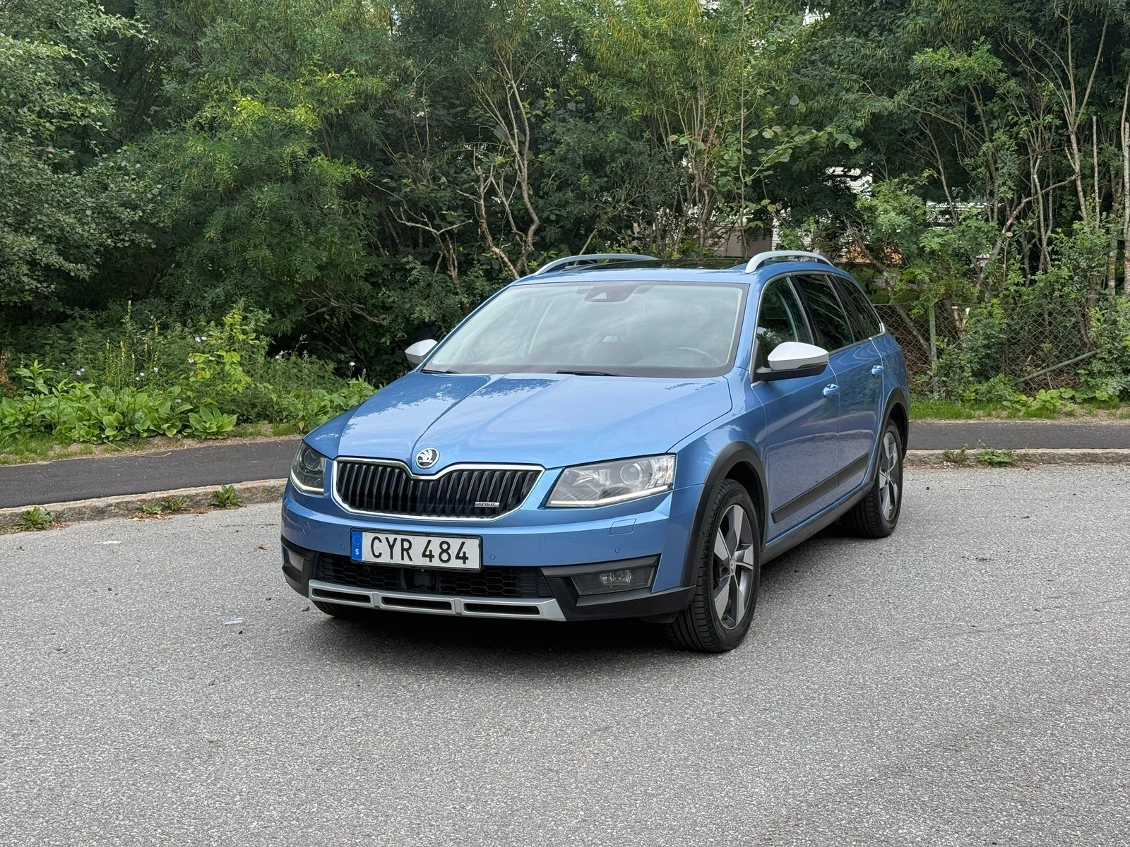 Skoda Octavia Scout 2.0 TDI 4x4 2015, bild 2/15