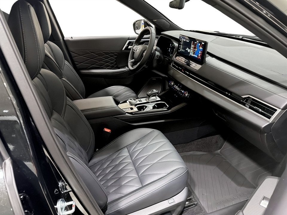 Mitsubishi Outlander Black Edition+ PHEV 2026, bild 5/14