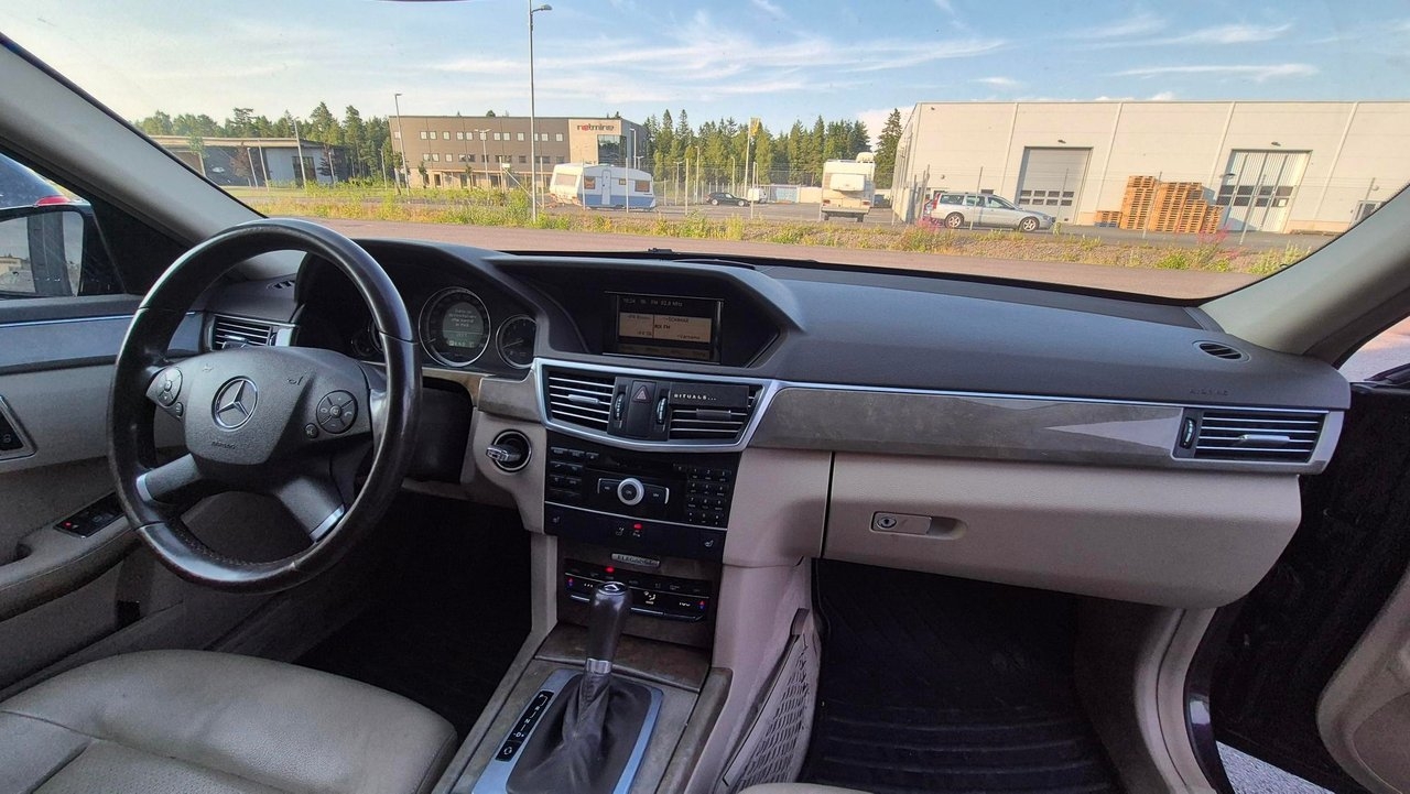 Mercedes-Benz E 2011, bild 7/9