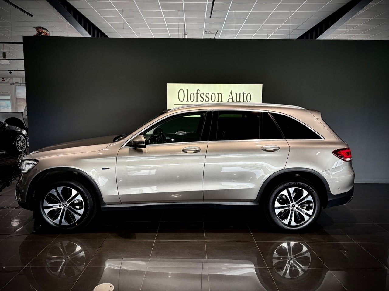 Mercedes-Benz GLC 2020, bild 2/10