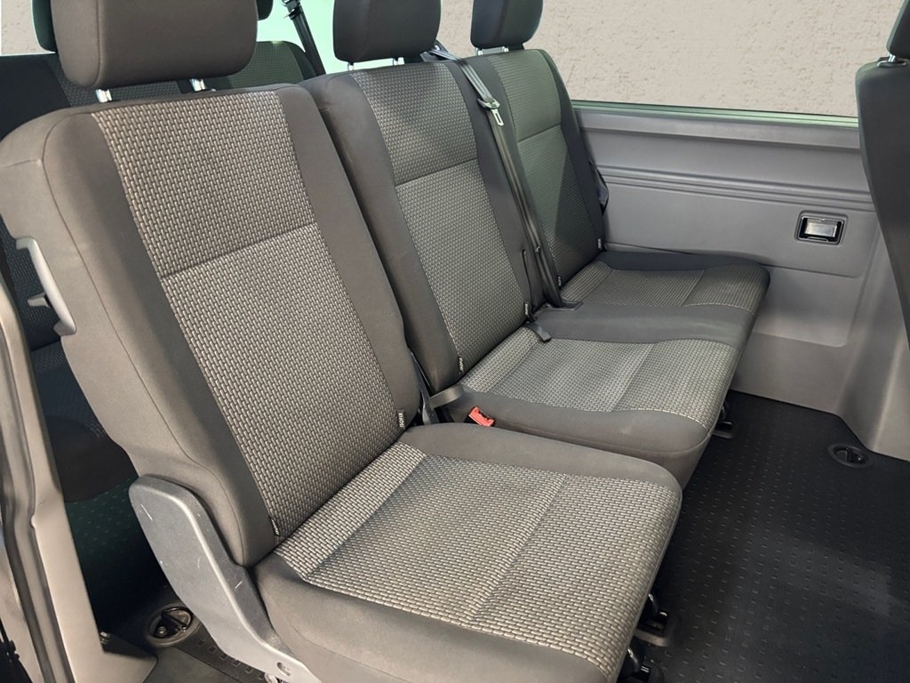 Volkswagen Caravelle 2023, bild 7/10