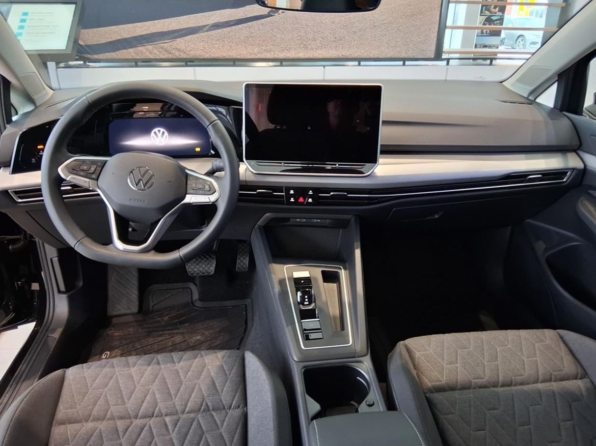 Volkswagen Golf eHybrid 2026, bild 8/8