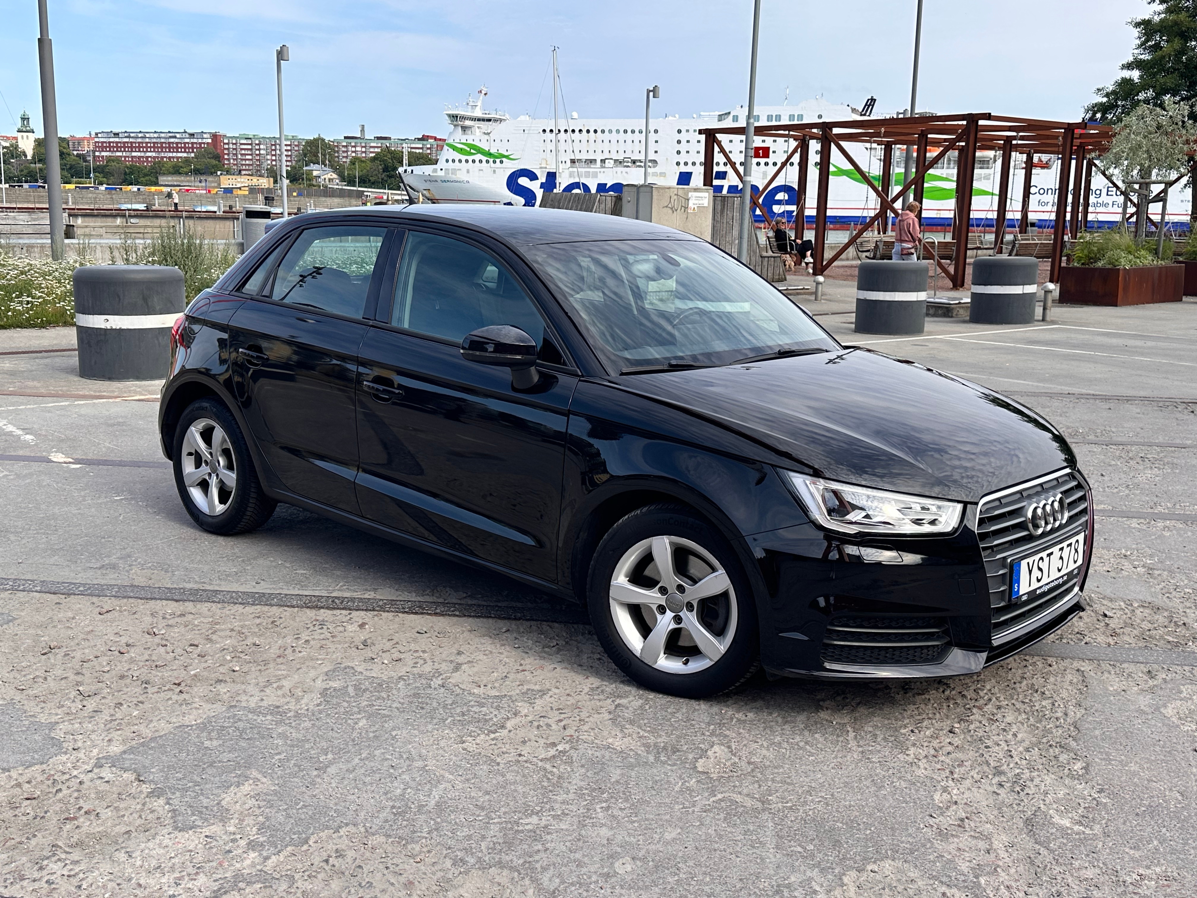Audi A1 1.4 lit SPORTBACK Halvkompi 2017, bild 2/10