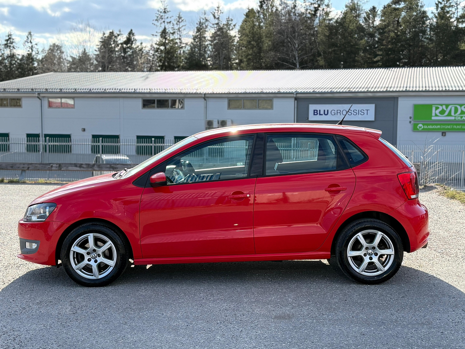 Volkswagen Polo 2010, bild 2/10