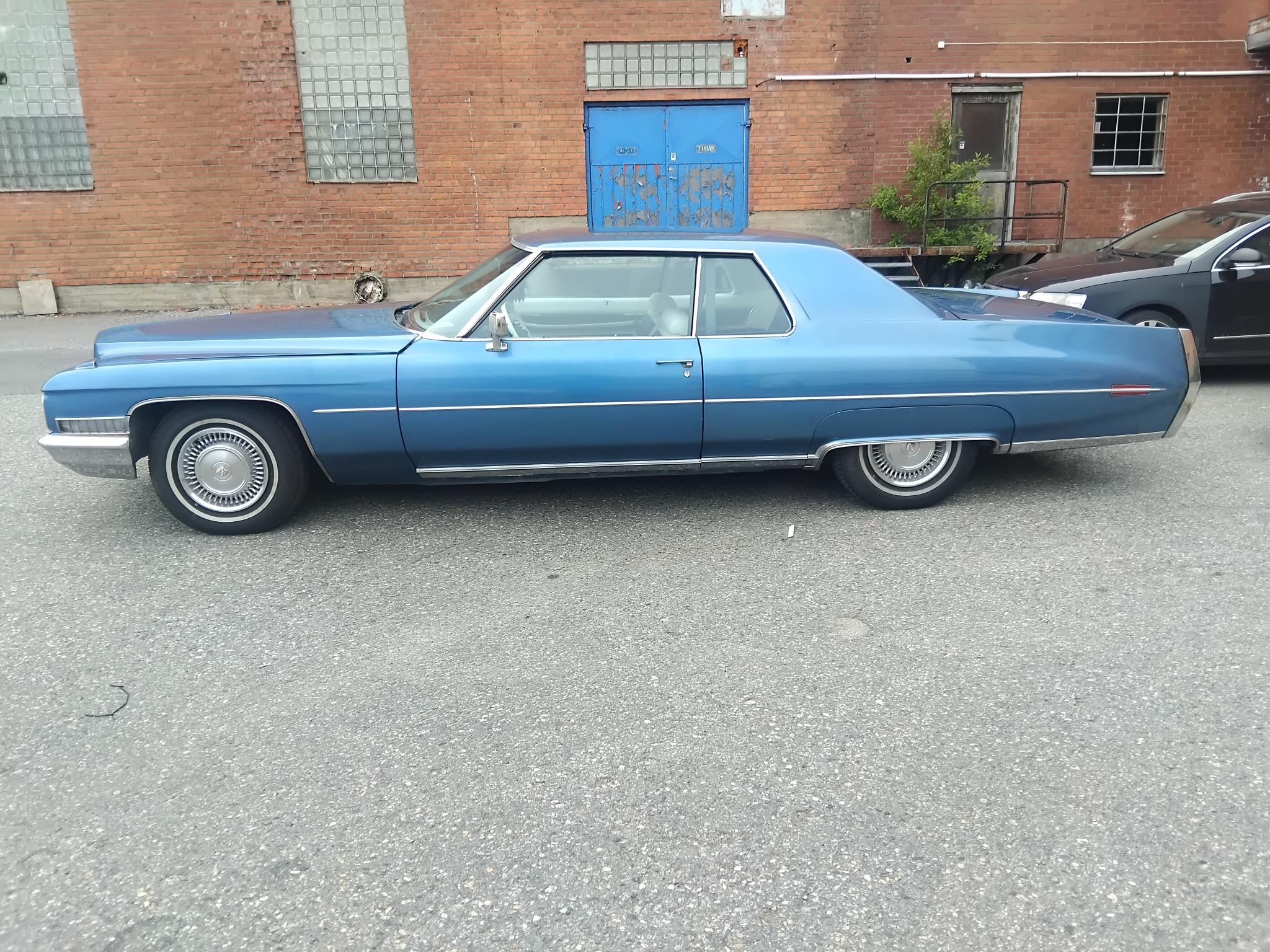 Cadillac De Ville