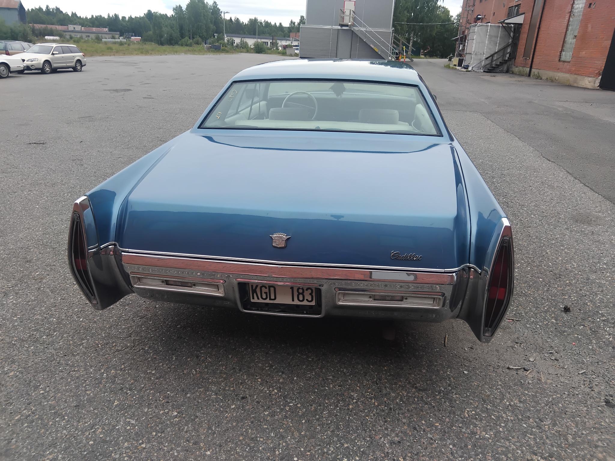 Cadillac De Ville 1971, photo 2/10