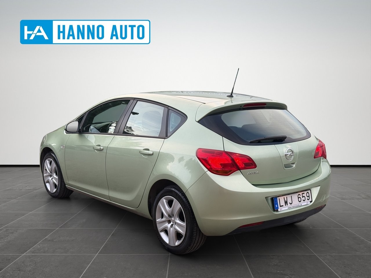 Opel Astra 1.6 2011, bild 3/23