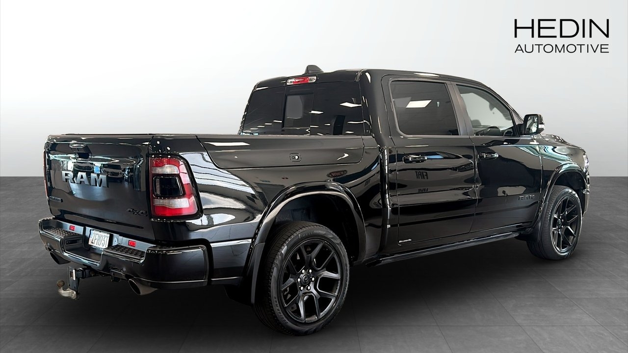 RAM 1500 V8 Laramie Night 2022, bild 2/10