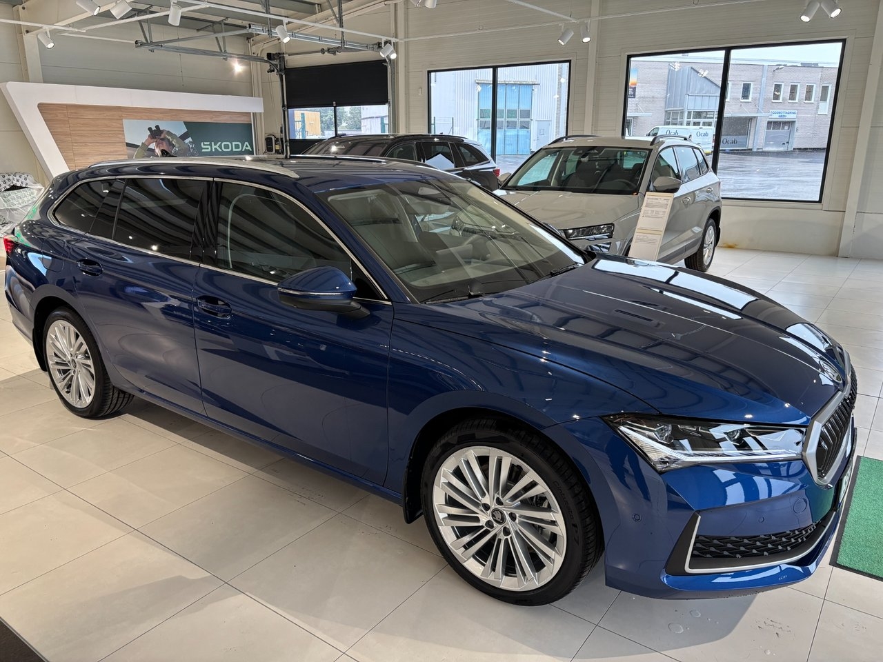 Skoda Superb iV Kombi Family Euro 6 2026, bild 4/27