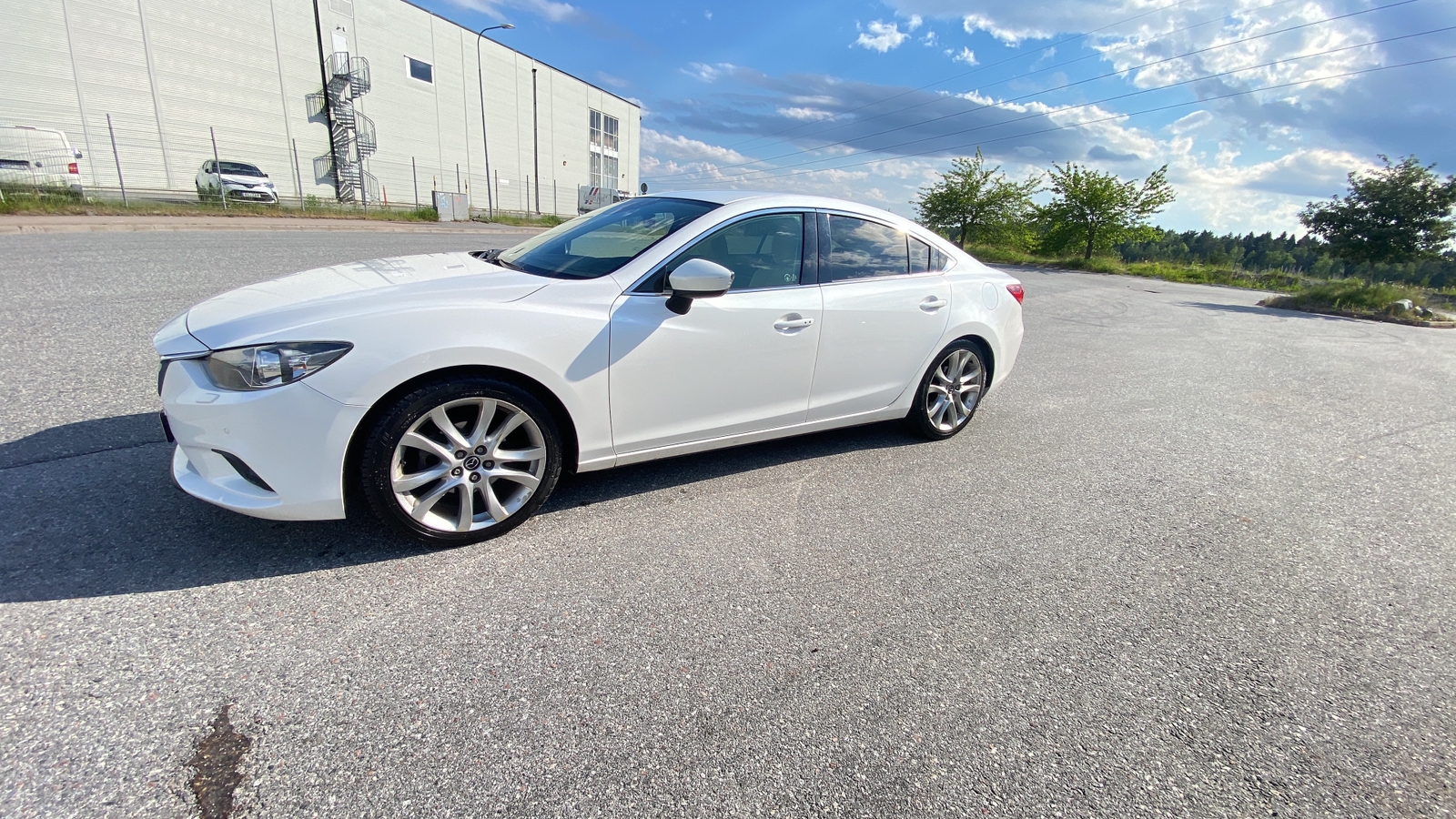 Mazda 6 Sedan 2.2 SKYACTIV-D Automatisk 2014, kuva 4/10