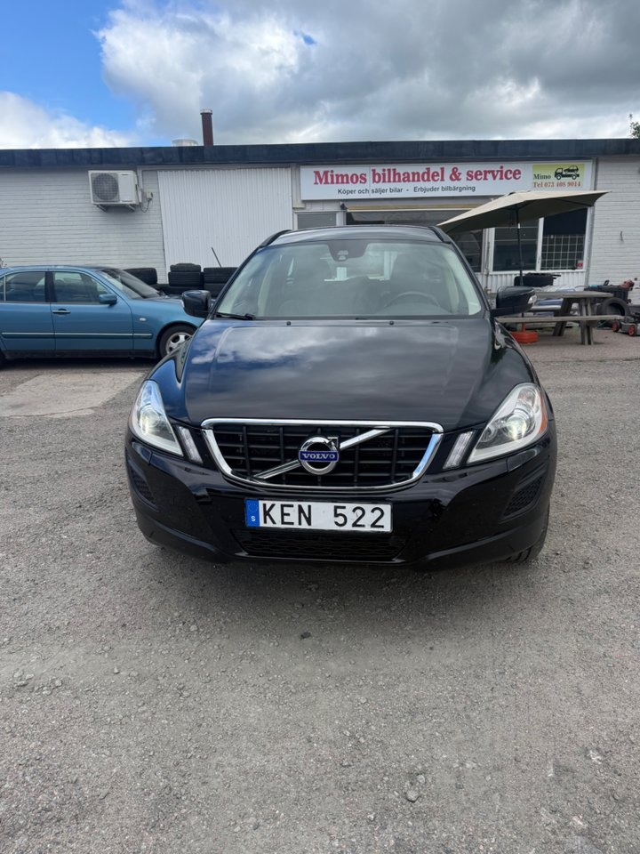 Volvo XC60 D4 Momentum Euro 5 2013, bild 2/9