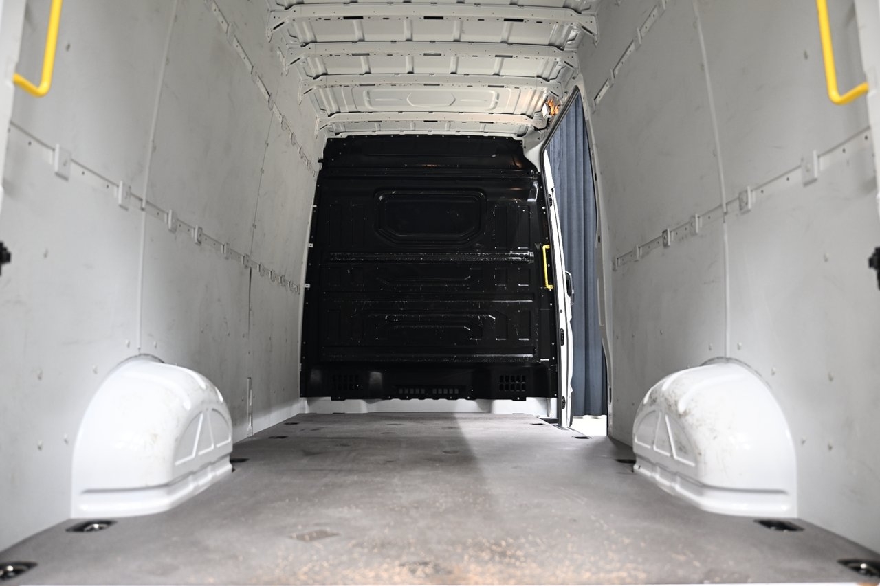 Volkswagen Crafter 177HK Automat 2024, bild 6/10
