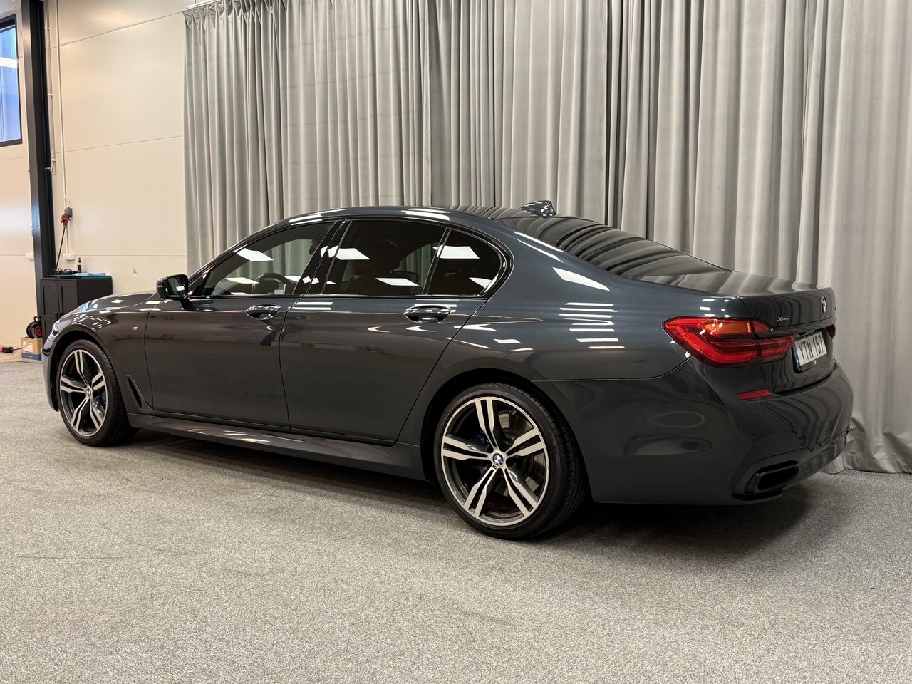 BMW 740 2018, kuva 3/10