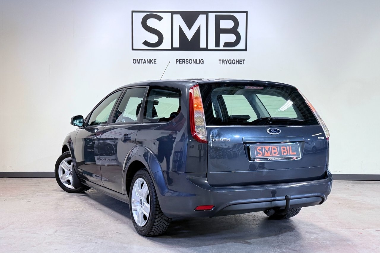 Ford Focus Kombi 1.6 TDCi Platinum 2011, bild 2/10