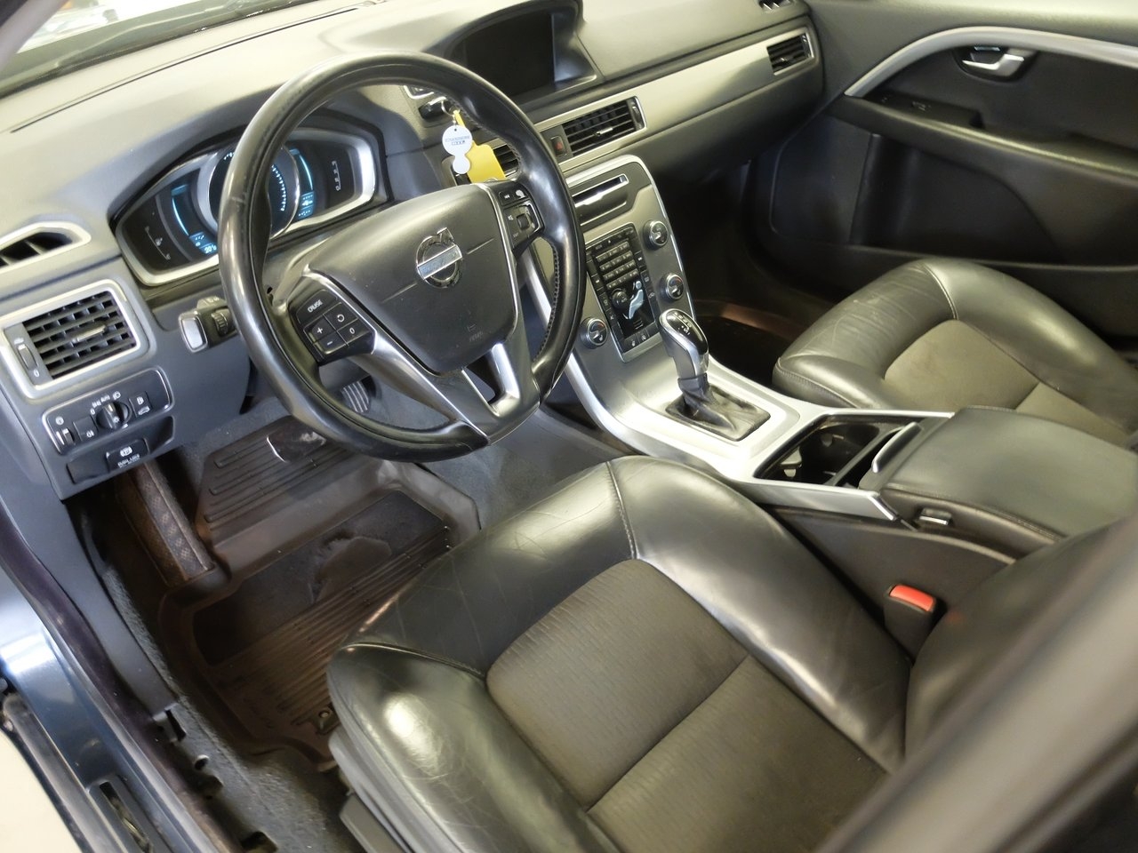 Volvo V70 2014, photo 7/10