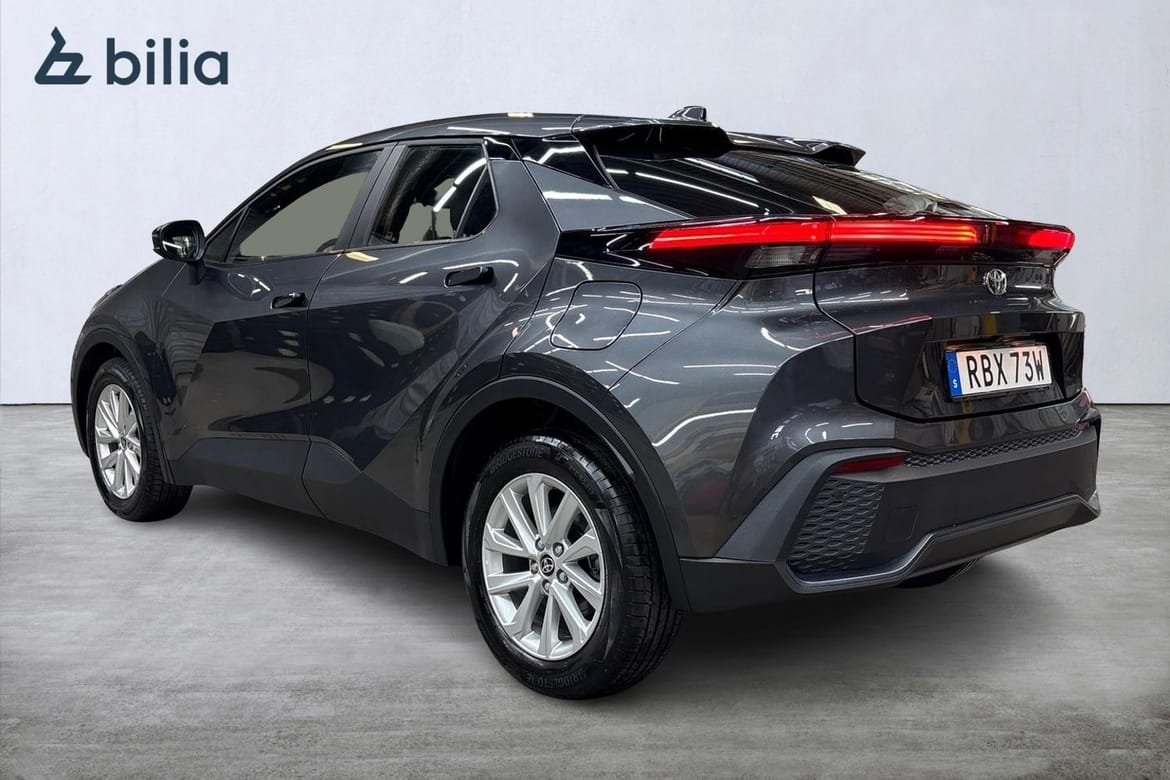 Toyota C-HR 2025, bild 2/10
