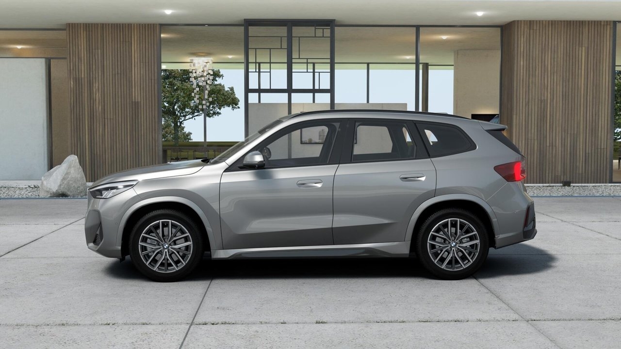 BMW iX1 eDrive20 M Sport Ed 2027, bild 4/13