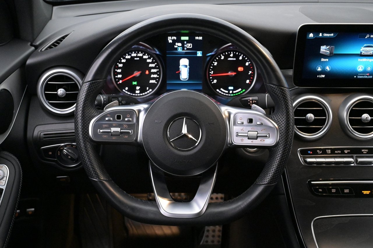 Mercedes-Benz GLC 300 e 4MATIC AMG Drag 2022, photo 7/27