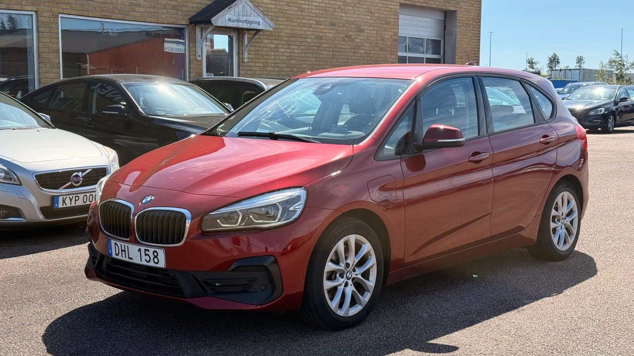 BMW 225