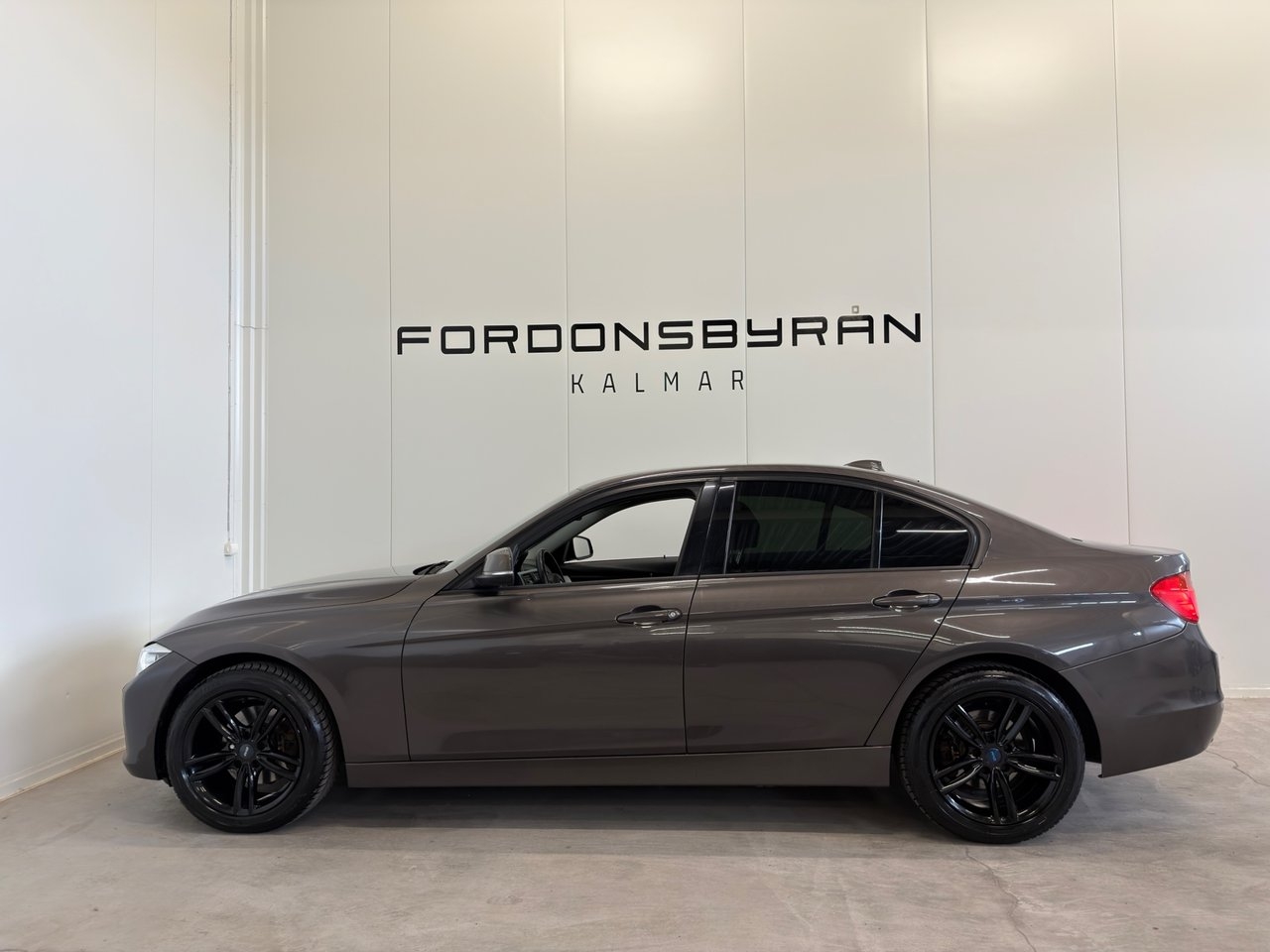 BMW 320 2013, kuva 6/20