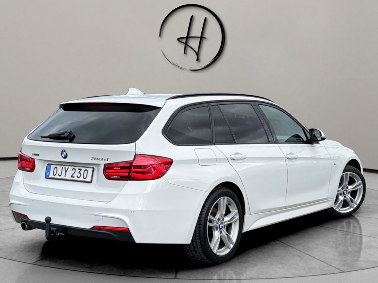 BMW 318 d xDrive F31 M-Sport Drag 6-Vxl 2017, kuva 5/10