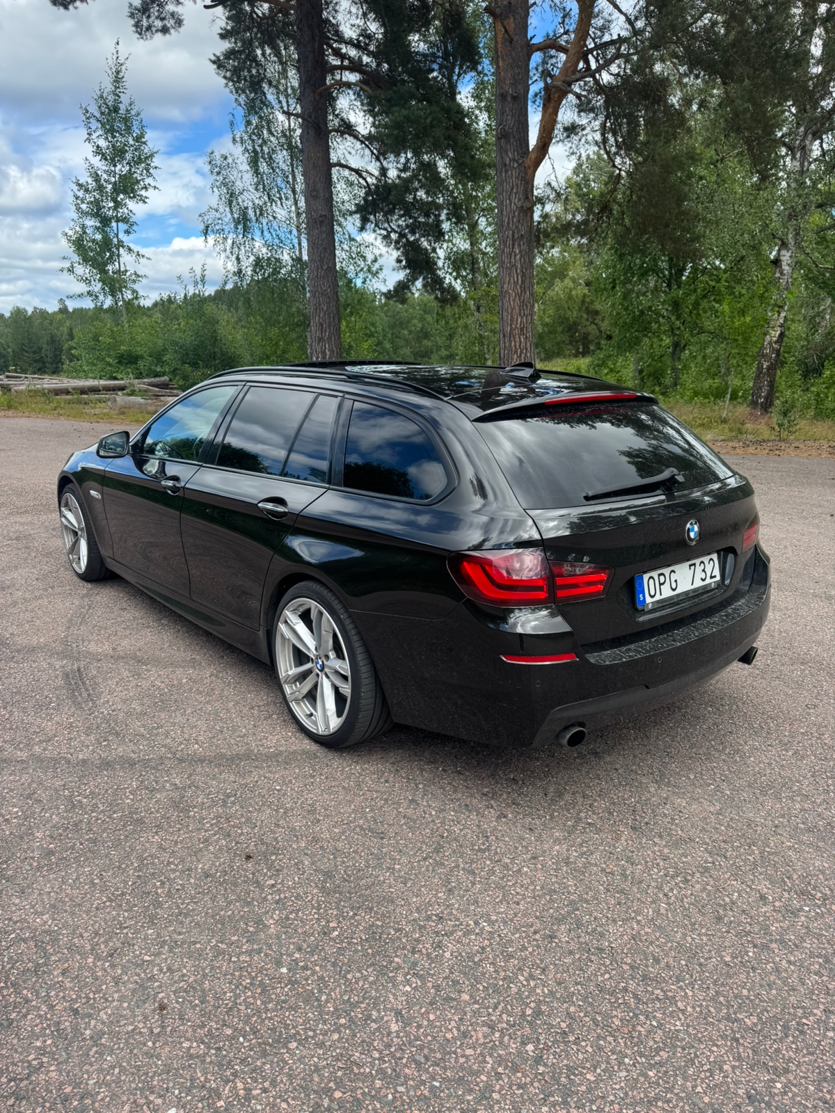 BMW 535 d xDrive Touring Steptronic 2012, bild 2/4