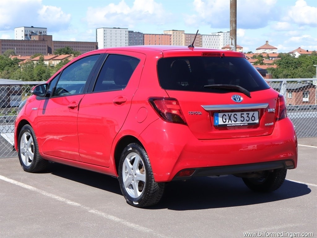 Toyota Yaris 1.5 VVT-i Hybrid 100hk 2015, bild 3/10
