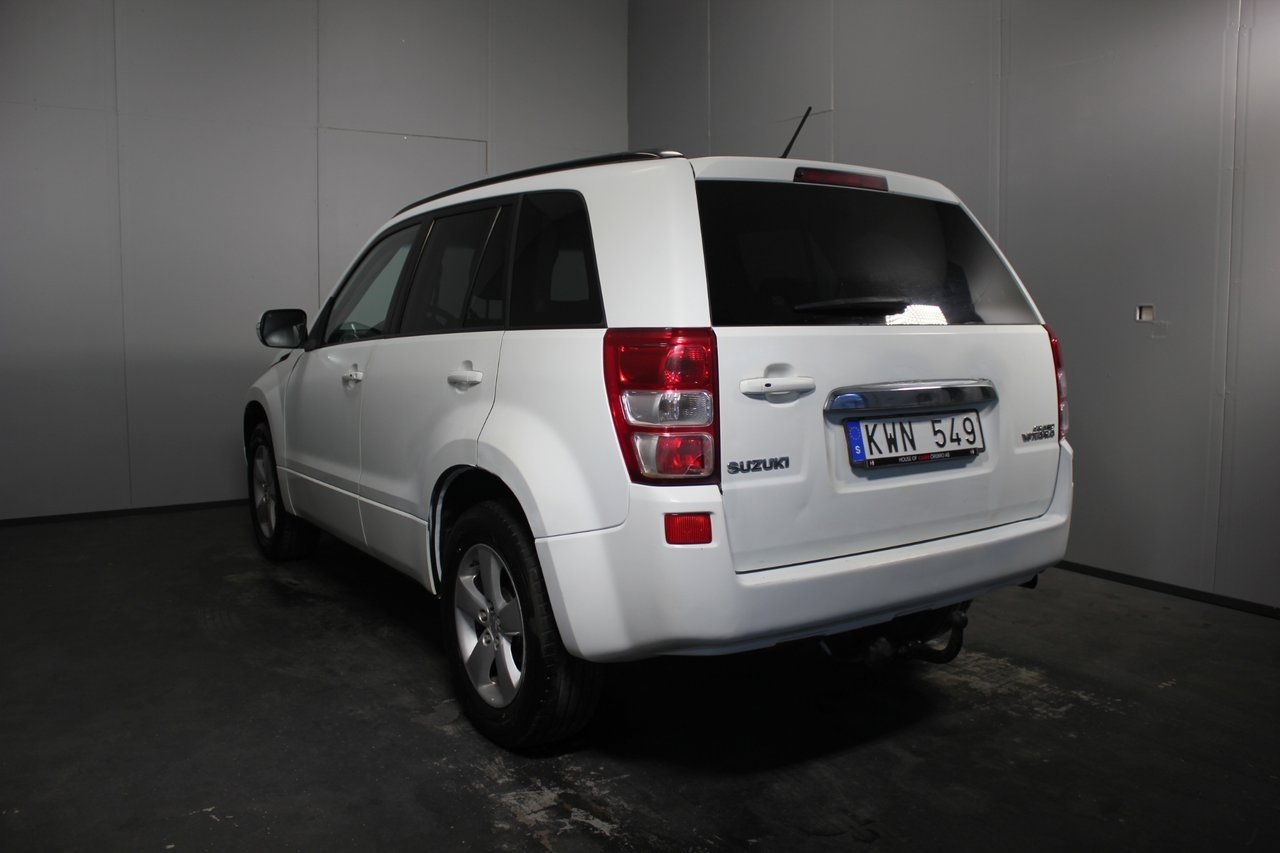 Suzuki Grand Vitara 2010, bild 3/18