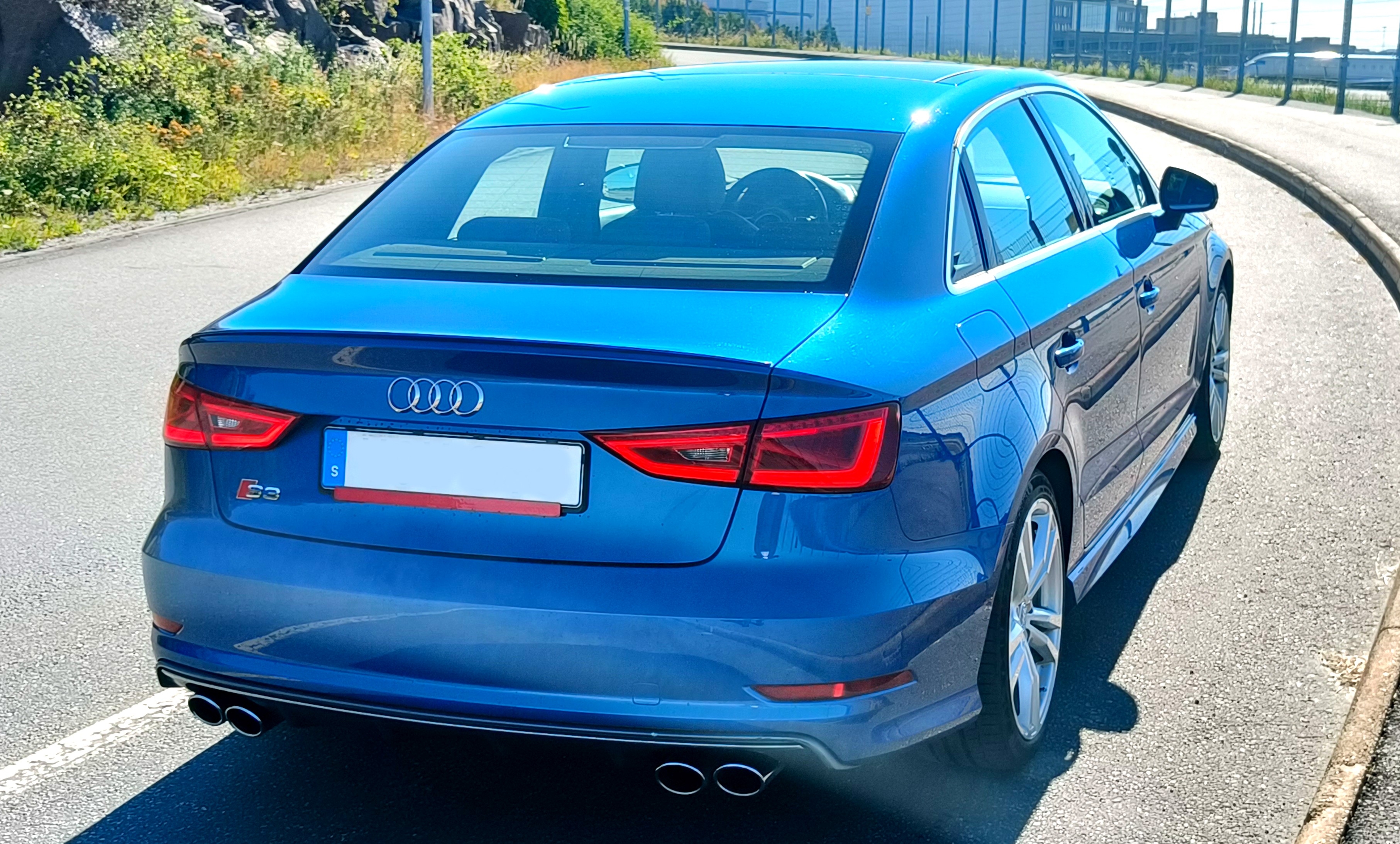 Audi S3 S Sedan 2.0 TFSI quattro Manuell 2016, bild 6/7