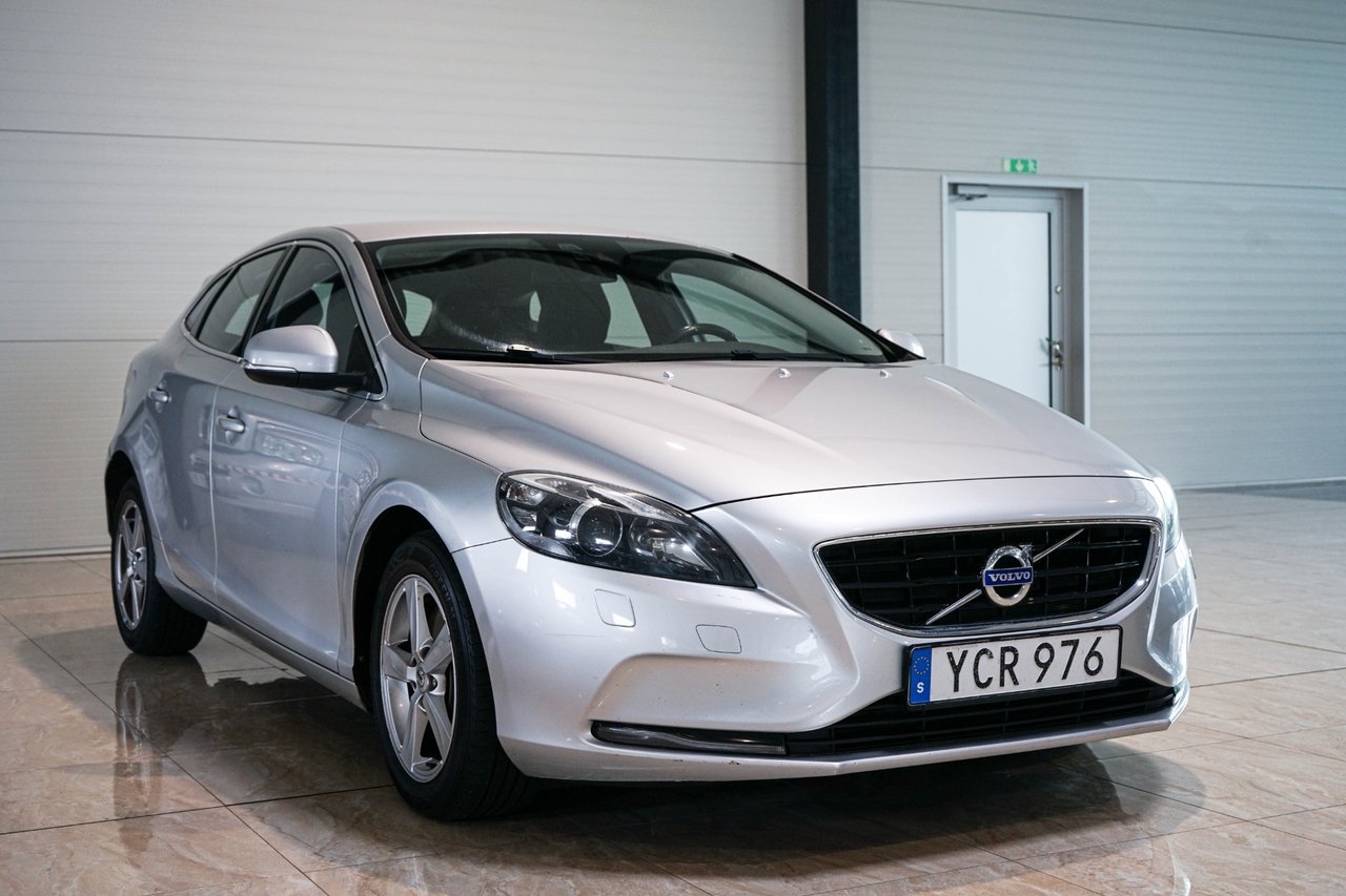 Volvo V40 2016, kuva 2/10