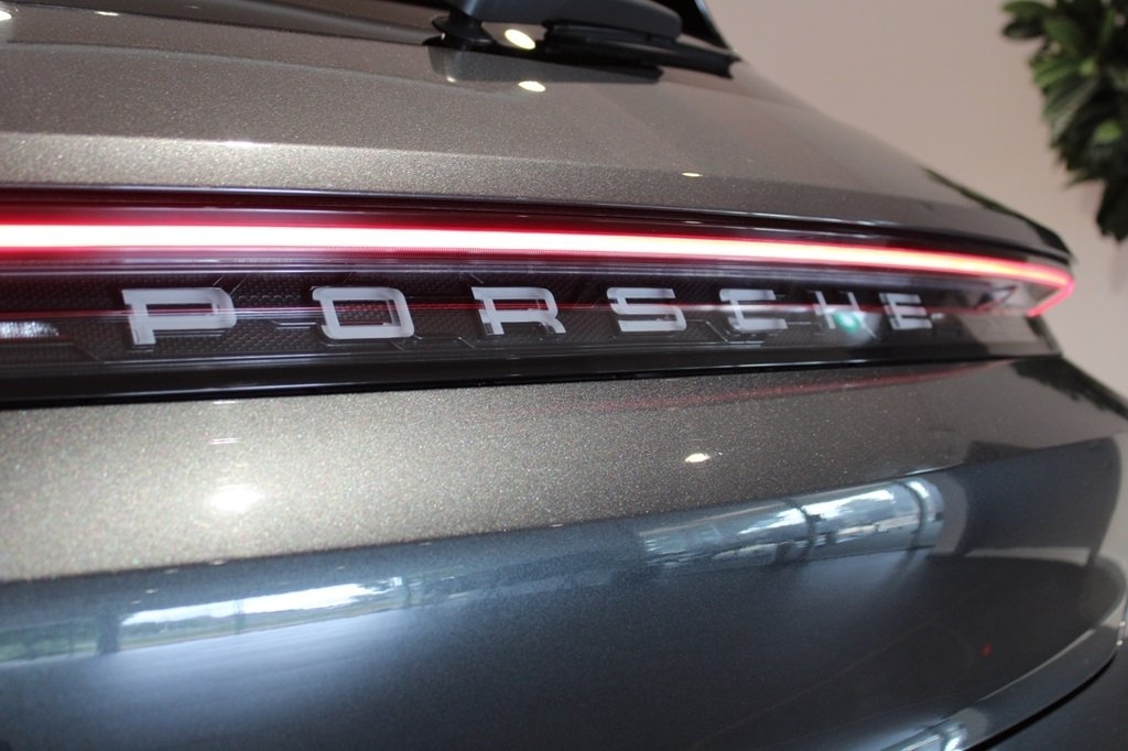 Porsche Taycan 4 CROSS TURISMO 2021, bild 6/10