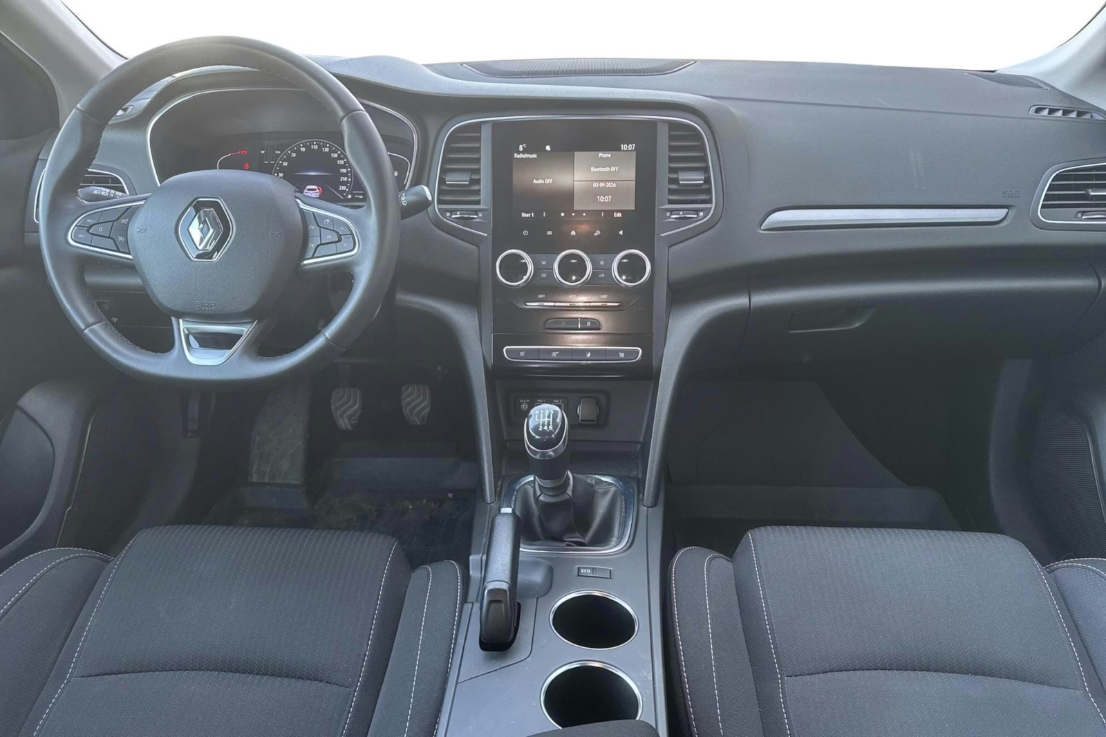 Renault Megane IV 1.5 Blue dCi Manuell 2021, photo 5/9