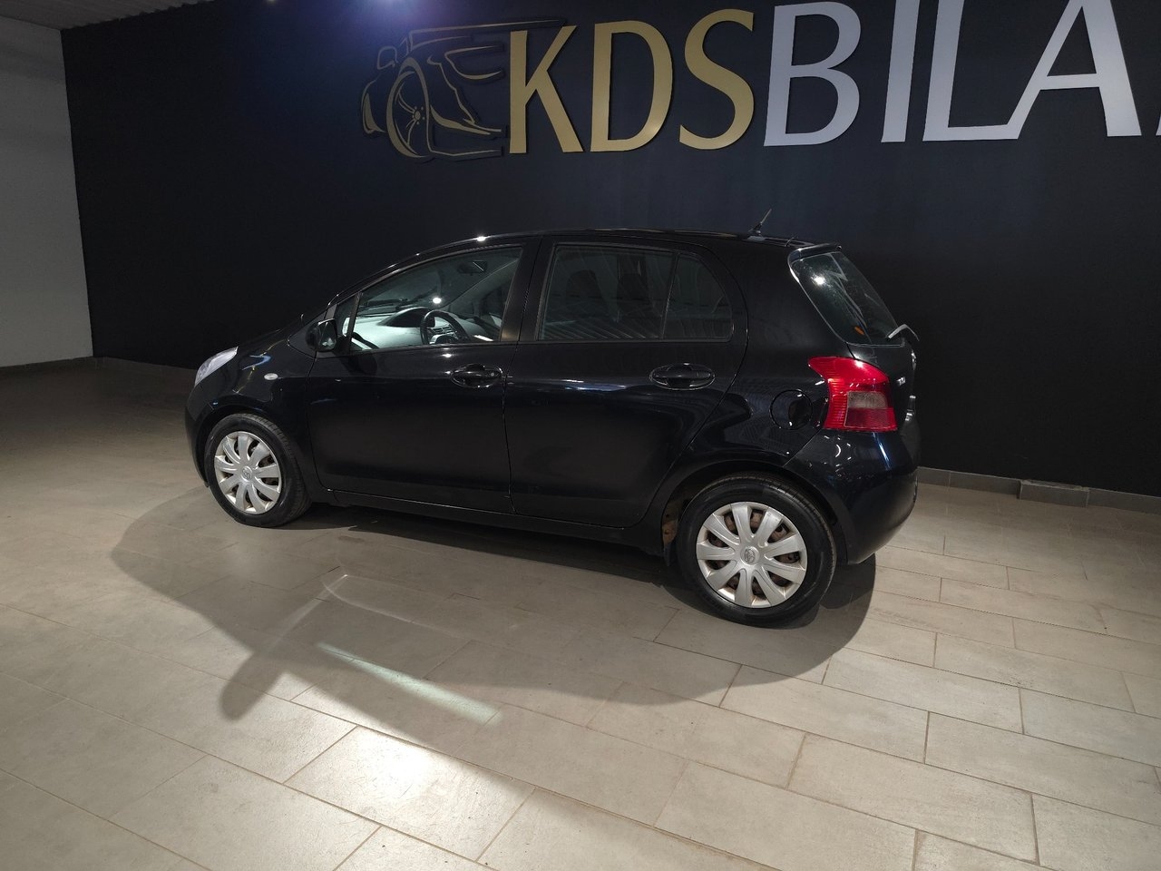 Toyota Yaris 1.3 VVT-i Comfort 87hk 5dr 2007, bild 3/10