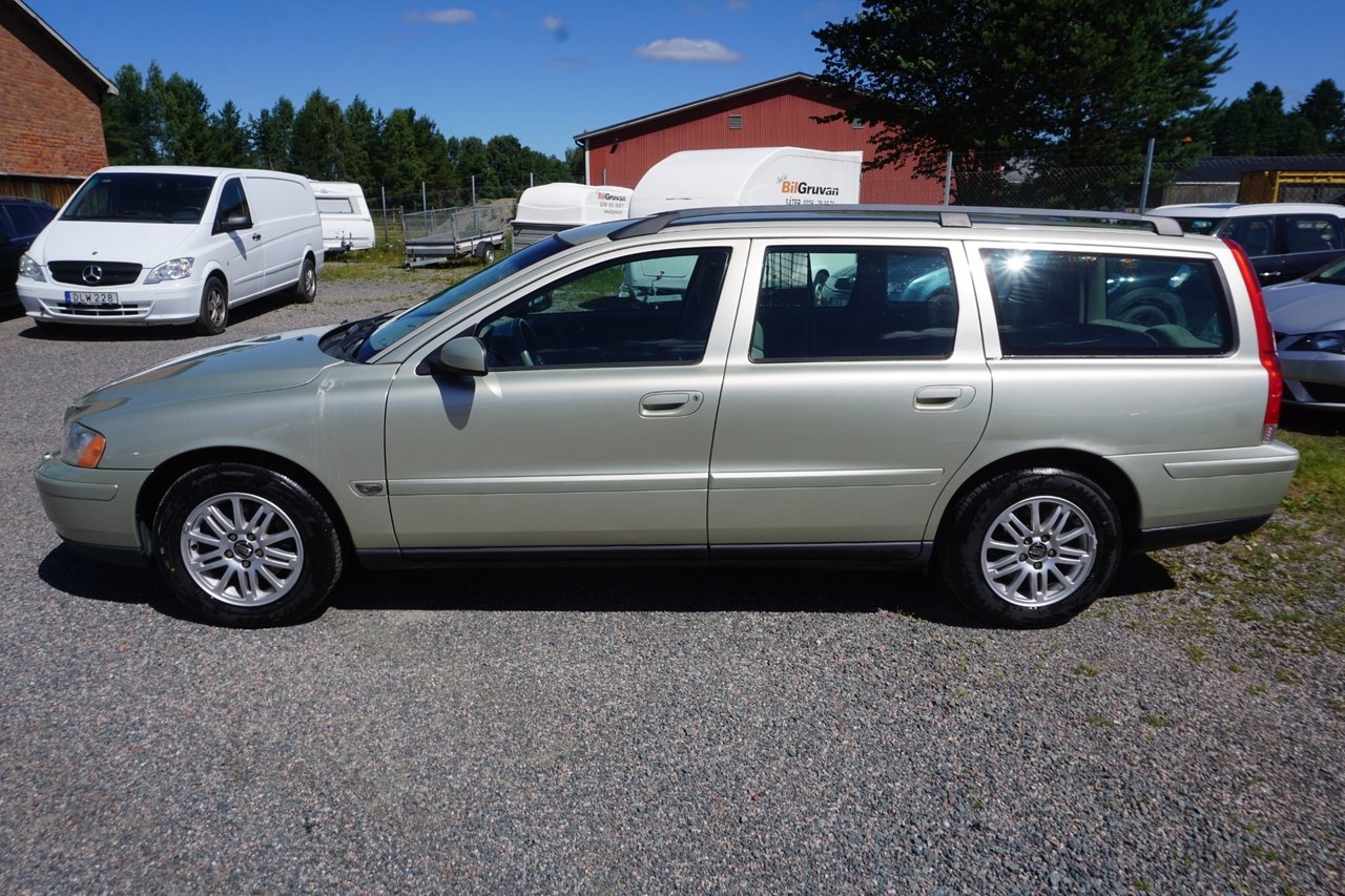 Volvo V70 2.4 Business Nybesiktad 2006, kuva 4/6
