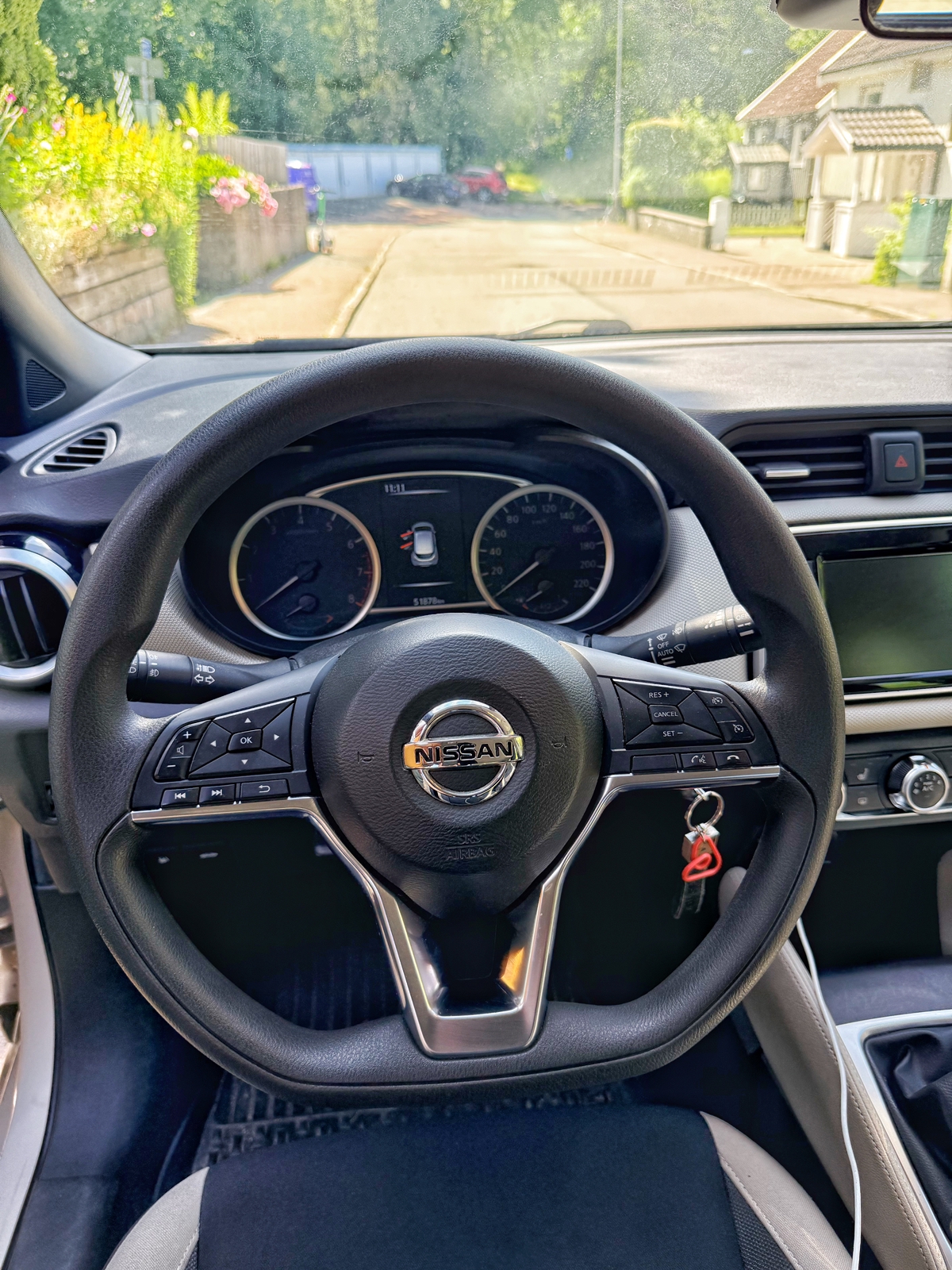 Nissan Micra 0.9 Turbo Manuell 2017, bild 4/10