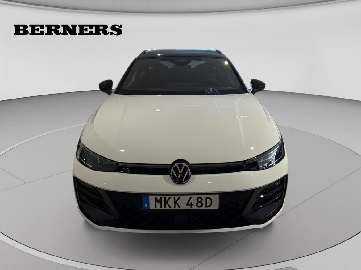 Volkswagen Passat 2025, bild 7/10