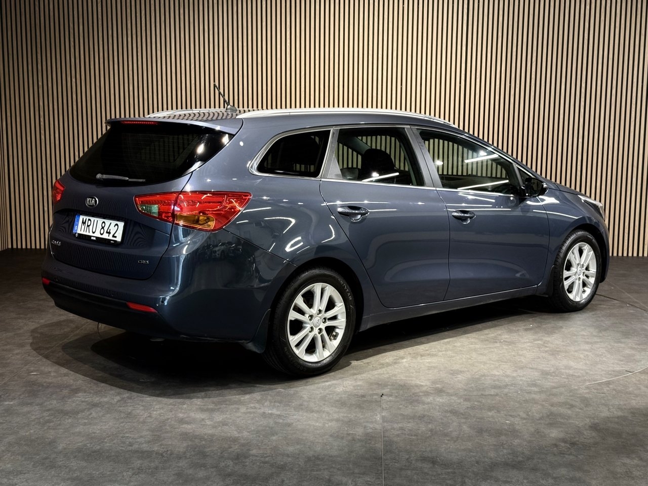 Kia Ceed 1.6 CRDi EX 2015, photo 4/24
