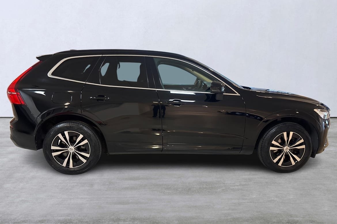 Volvo XC60 2022, photo 3/10