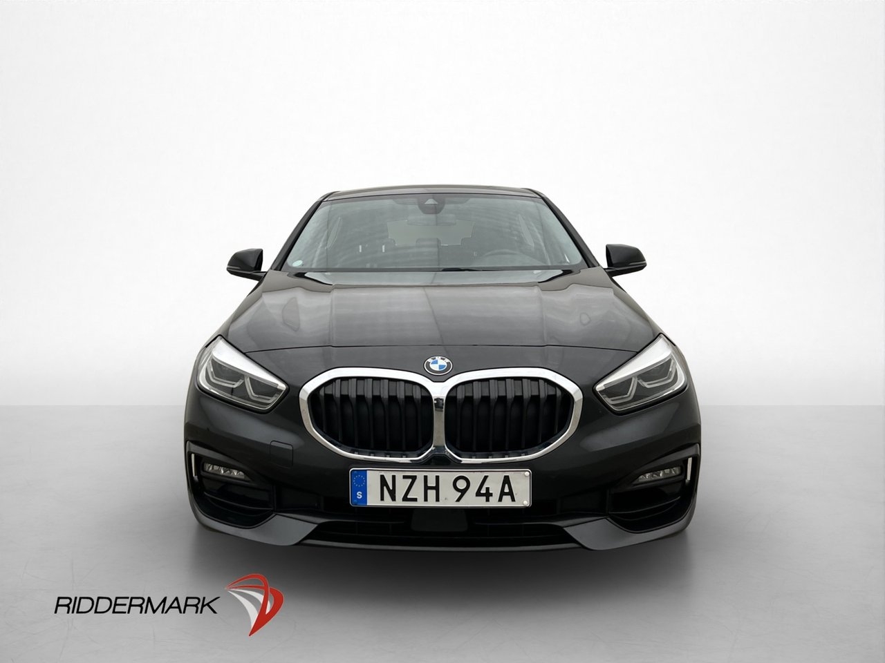 BMW 118 i 140hk Sport Line P-sensorer 2020, bild 2/30