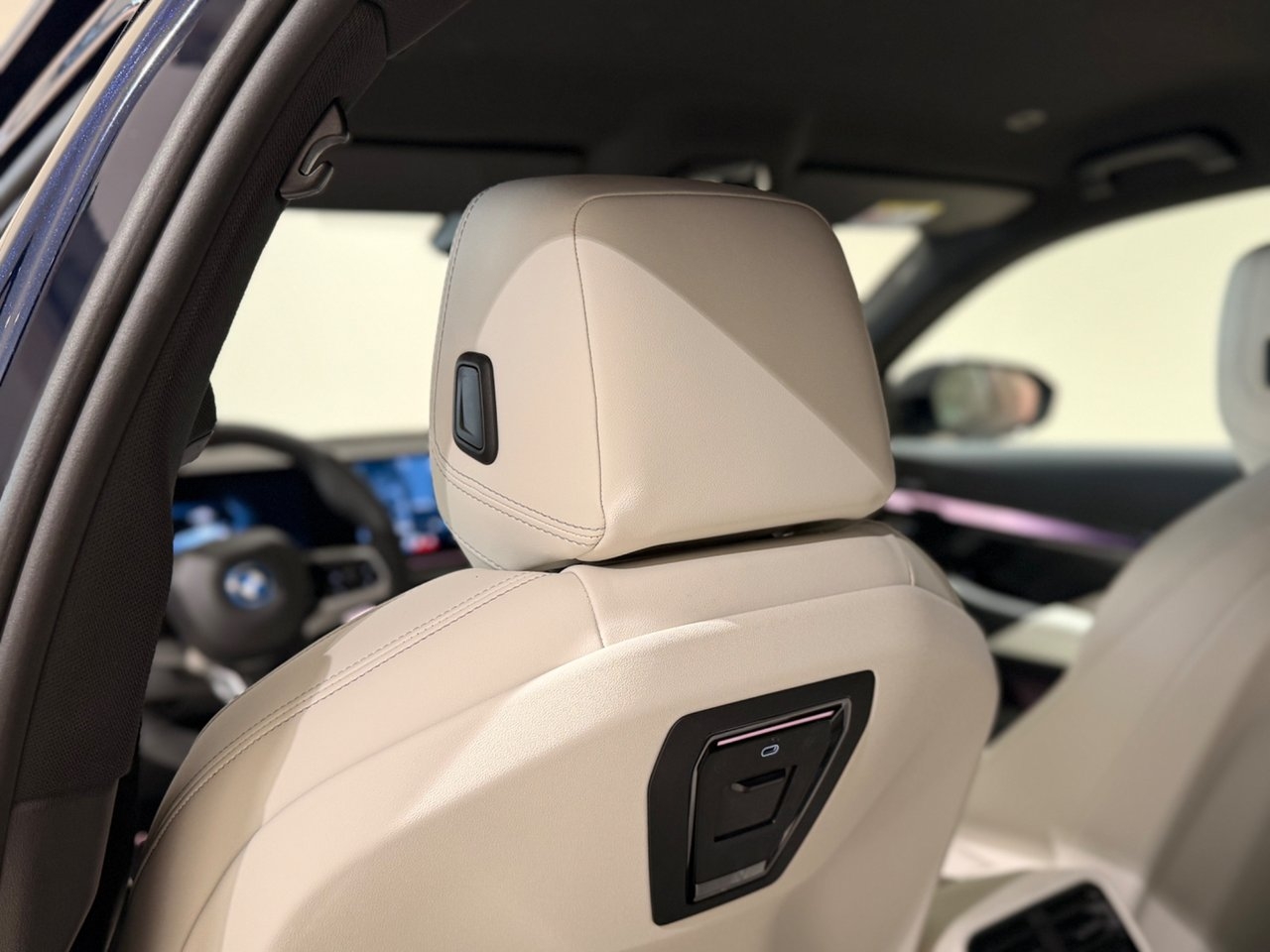 BMW i5 xDrive40, M-Sport Pro 2026, photo 7/10
