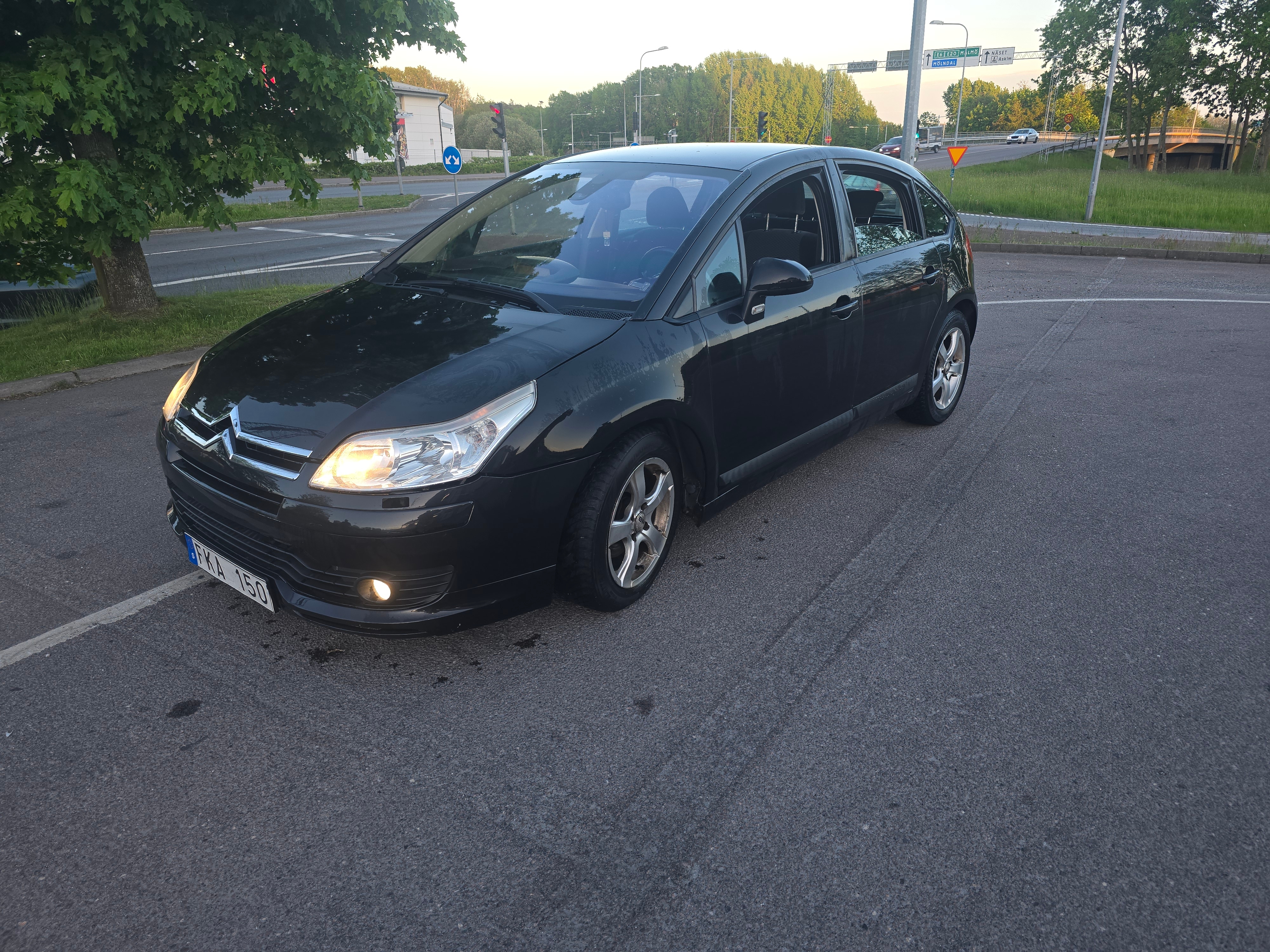 Citroen C4 1.6 HDiF EGS 2007, bild 2/10
