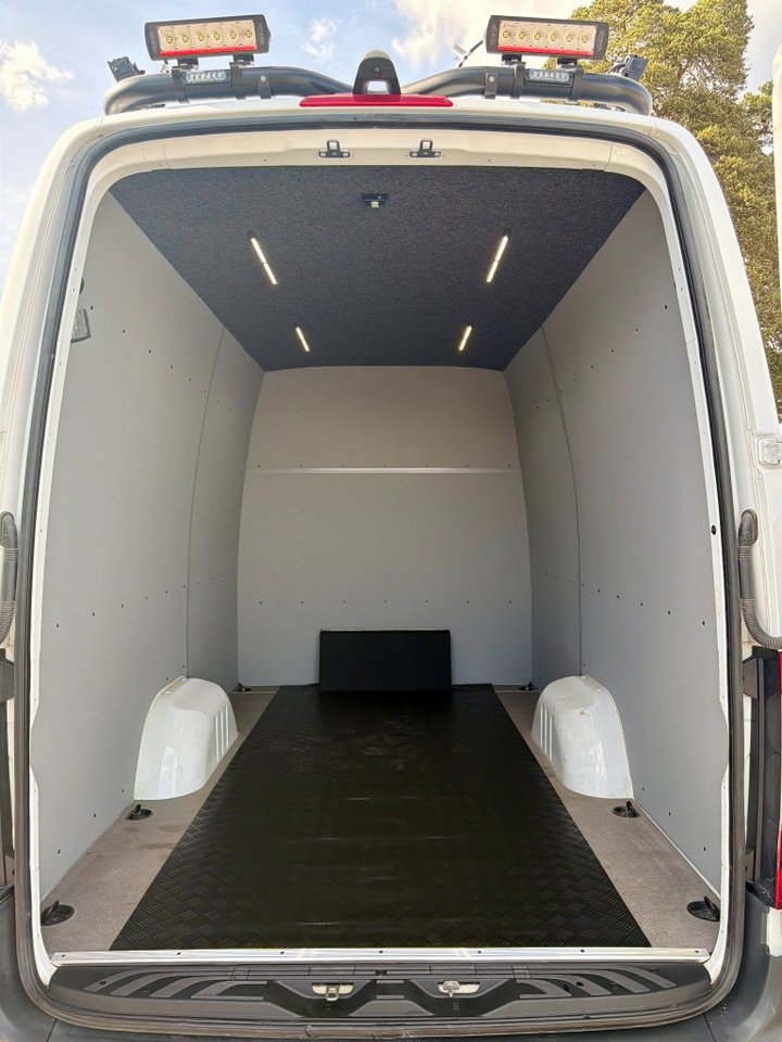 Mercedes-Benz Sprinter 2022, bild 6/10