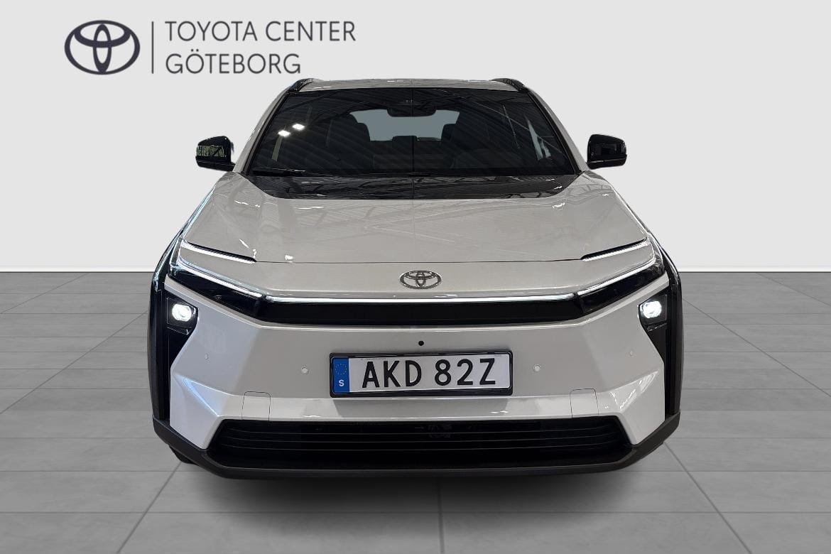 Toyota bZ4X ACTIVE TECH 2025, bild 6/12
