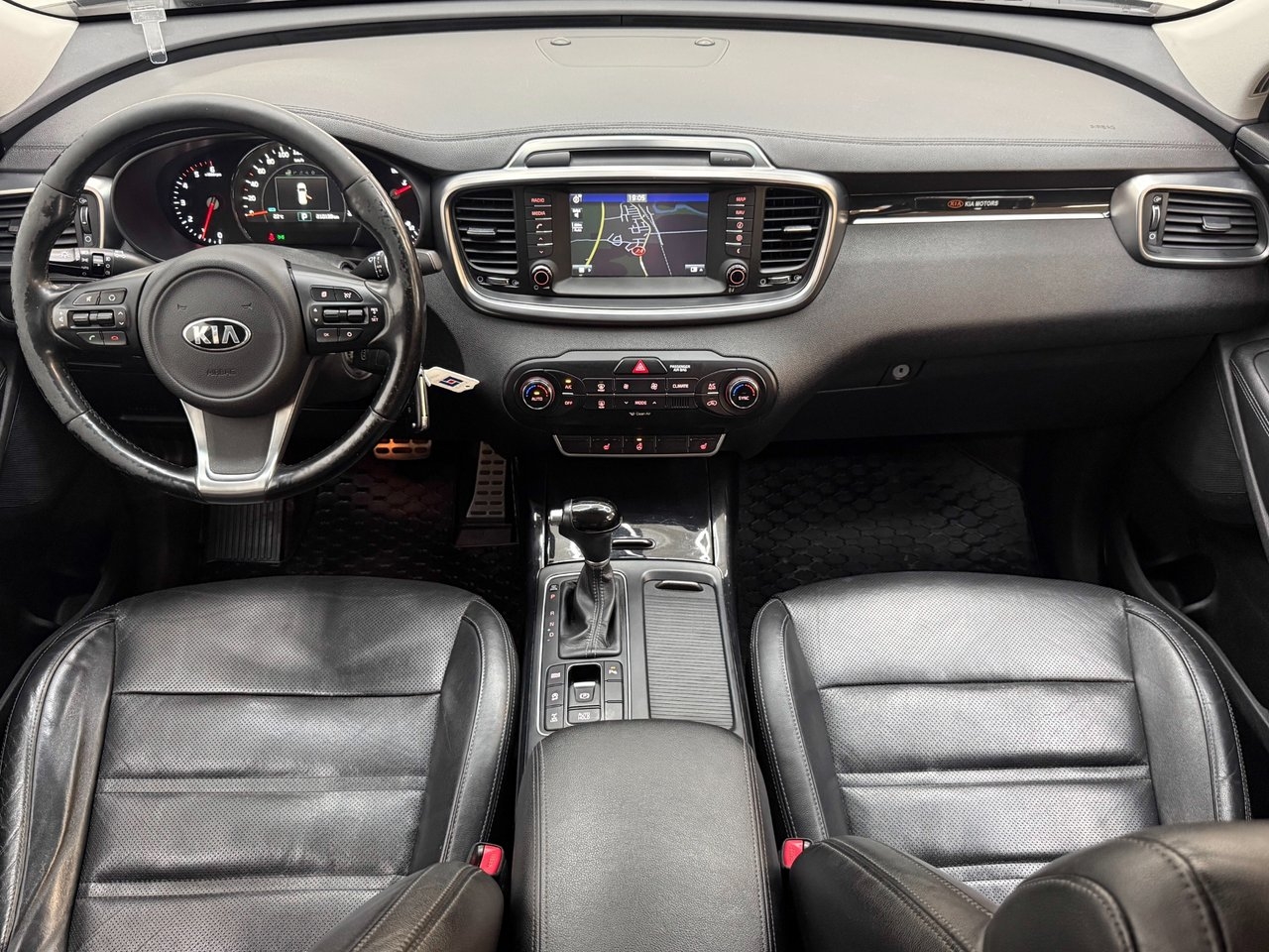 Kia Sorento 2016, bild 2/32