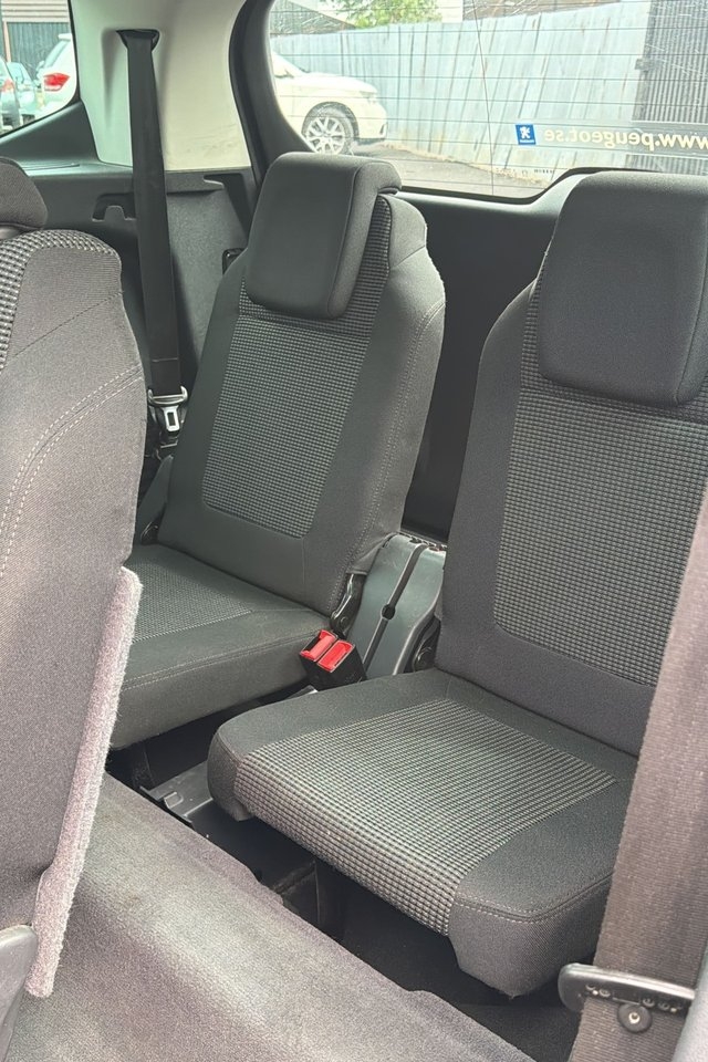Peugeot 5008 2010, bild 6/8