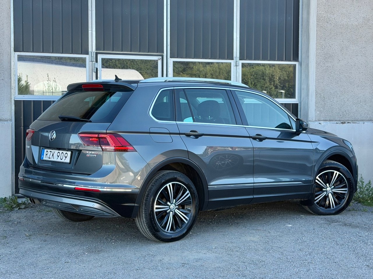 Volkswagen Tiguan 2017, bild 5/10