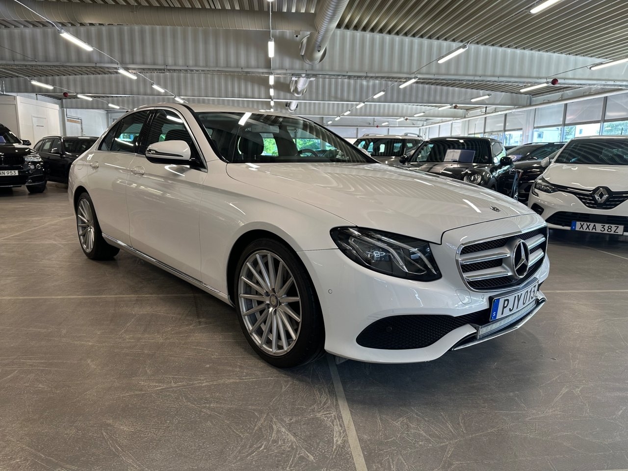 Mercedes-Benz E 2017, bild 2/14