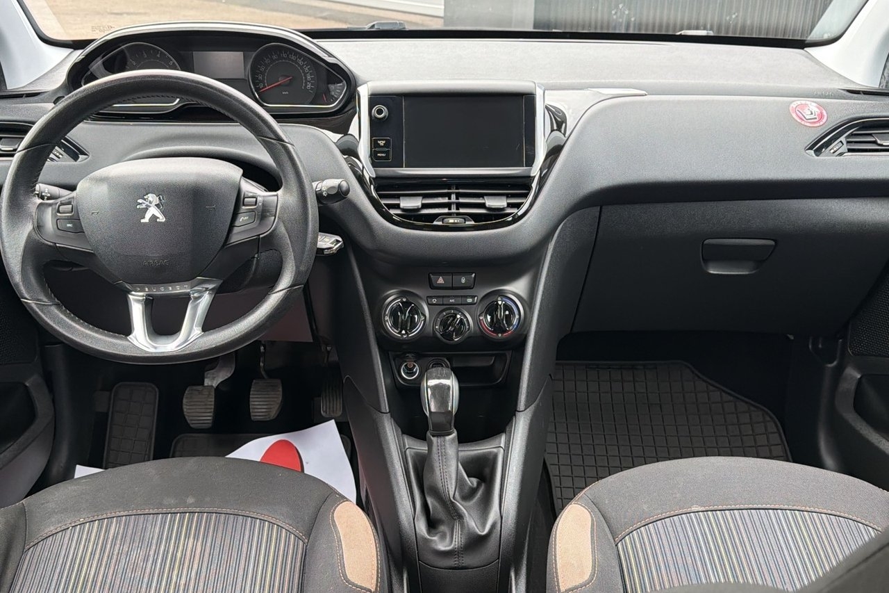 Peugeot 208 5-dörrar 1.2 VTi 2013, bild 5/6